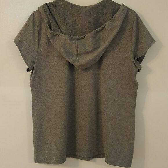 Eddie Bauer sports top size large - Picture 6 of 7